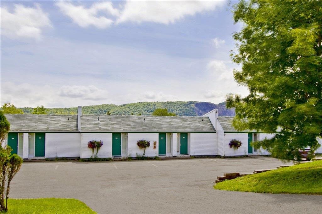 Hearthstone Inn - Port Hastings Екстер'єр фото