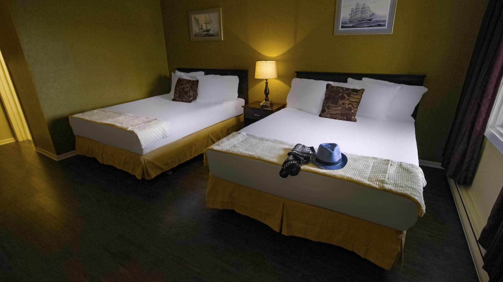Hearthstone Inn - Port Hastings Екстер'єр фото