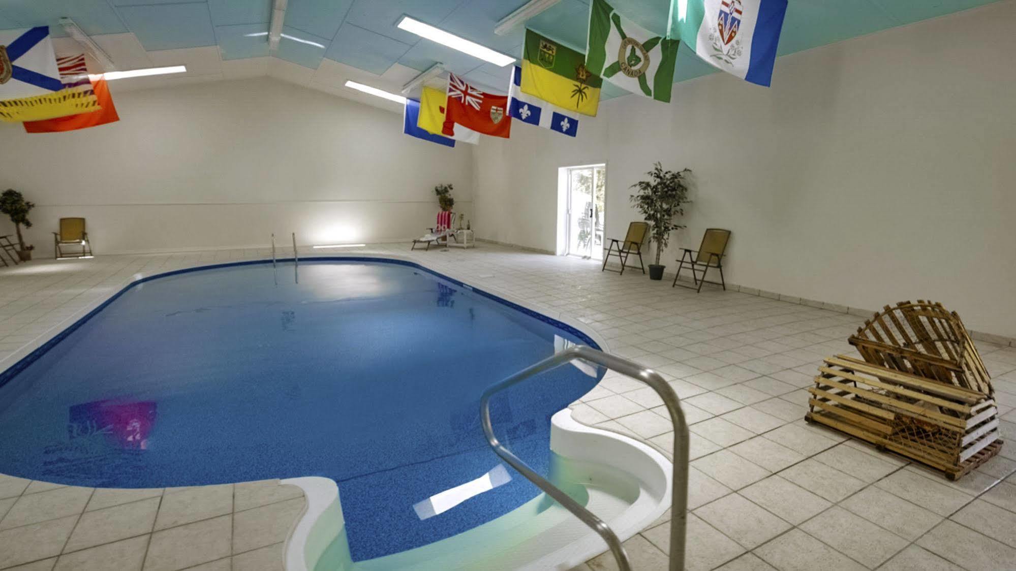 Hearthstone Inn - Port Hastings Екстер'єр фото