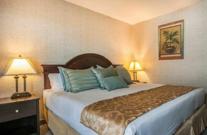 Hearthstone Inn - Port Hastings Екстер'єр фото